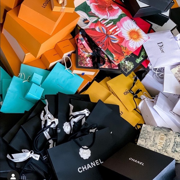 Welcome! Thanks for checking out my closet! - Picture 1 of 1